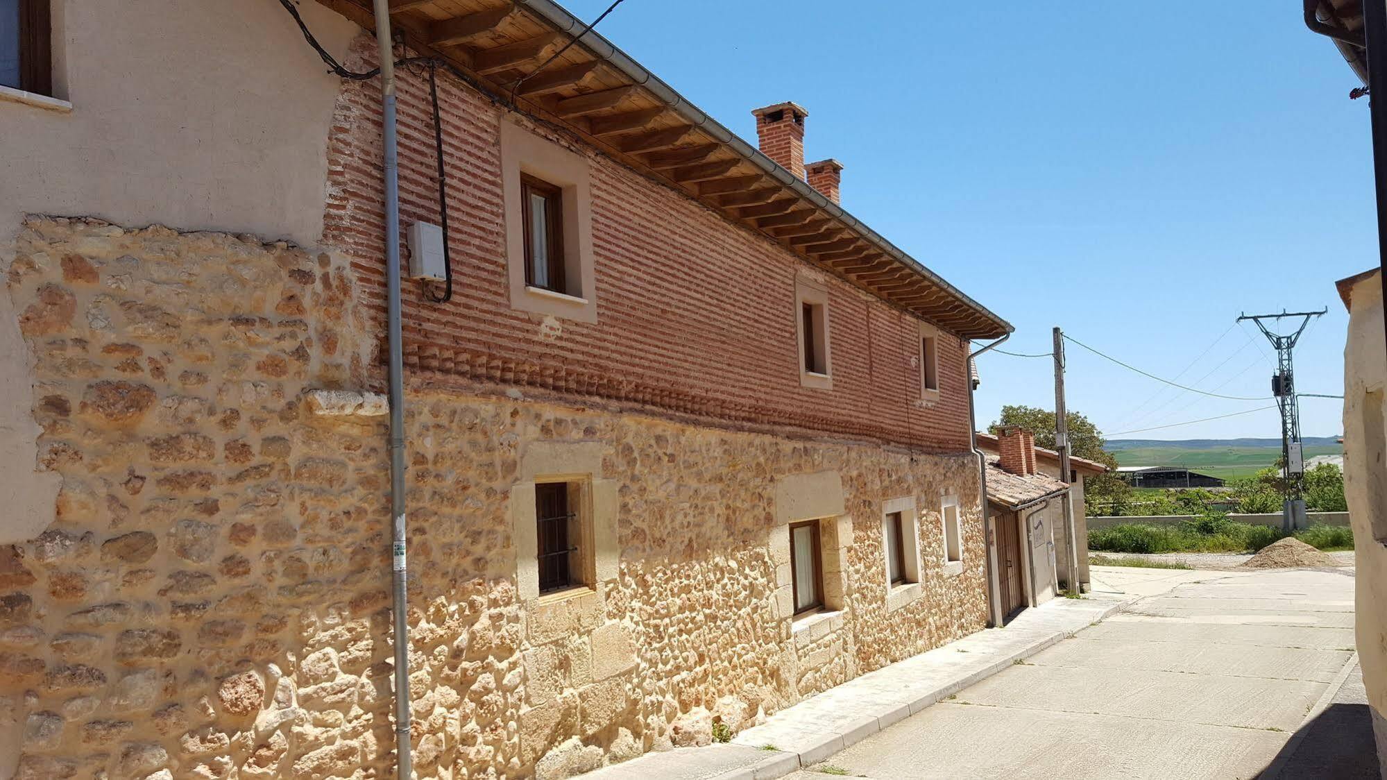 Hotel Rural Fuente del Val Prádanos de Ojeda Exterior foto